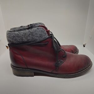 Remonte dark red leather ankle boots with gray collar EU 38